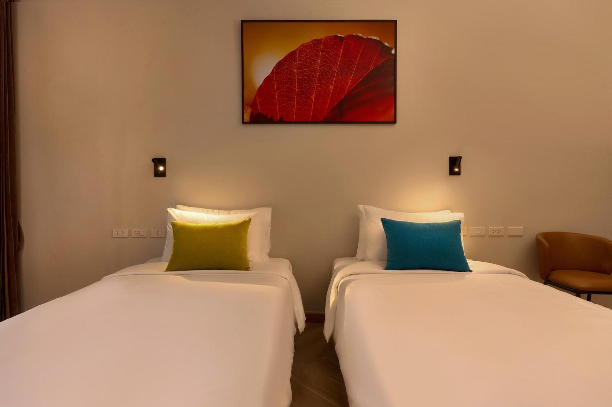 Red Door Samsen Hotel, Бангкок Екстер'єр фото