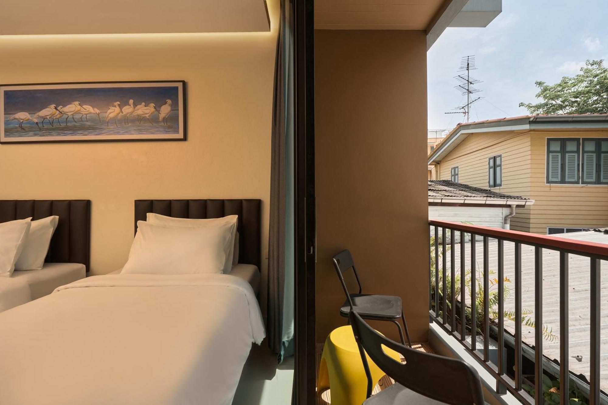 Red Door Samsen Hotel, Бангкок Екстер'єр фото