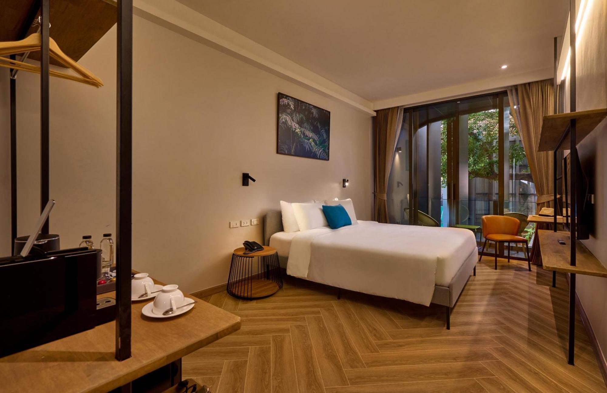 Red Door Samsen Hotel, Бангкок Екстер'єр фото